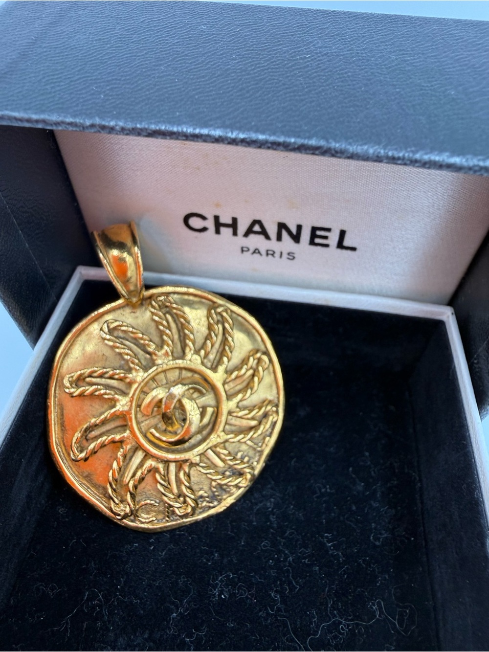 CHANEL Gold-Tone Sunburst CC Medallion Necklace Pendant - Picture 2 of 6